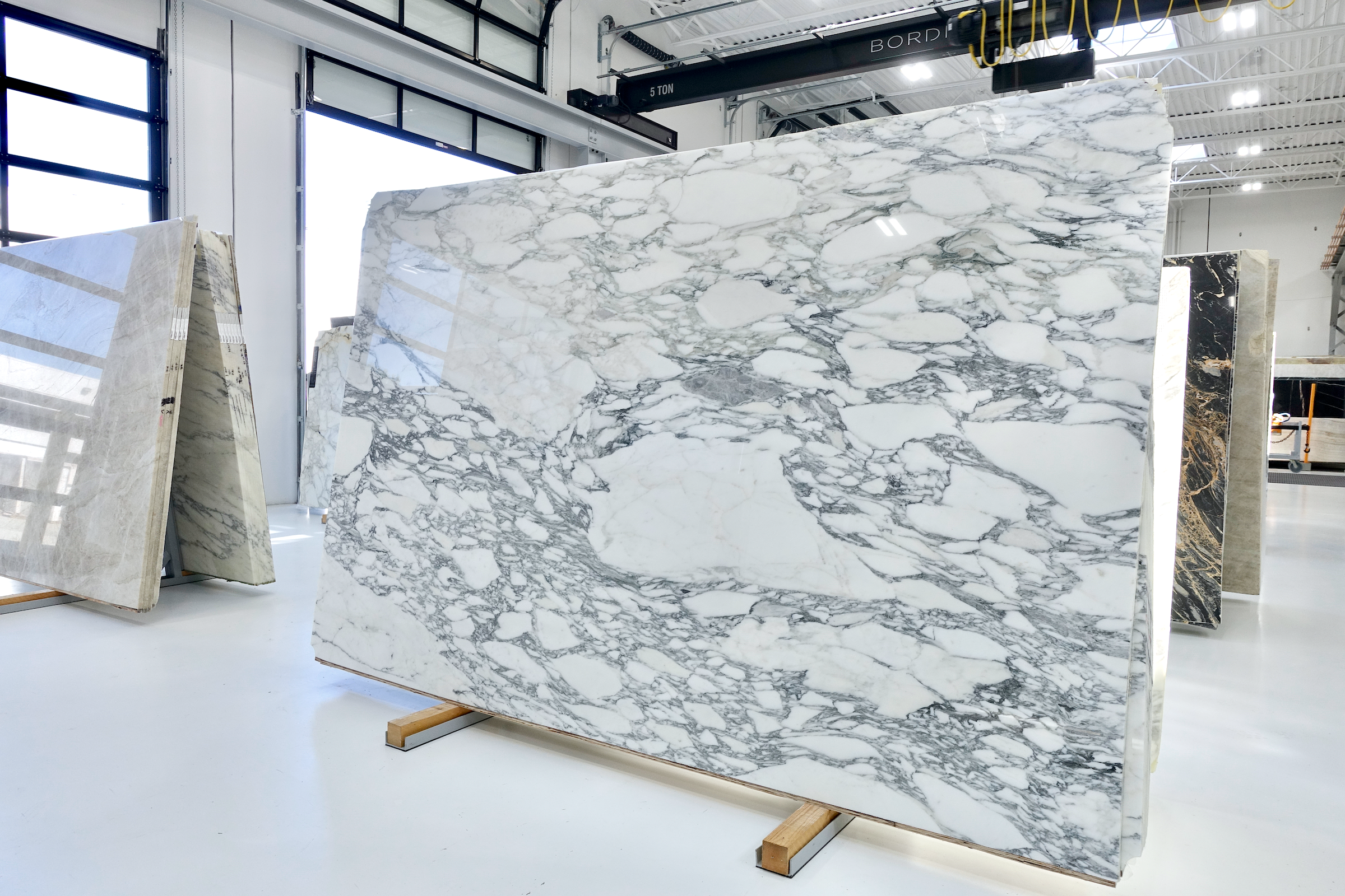 CALACATTA CORCHIA 2CM MARBLE