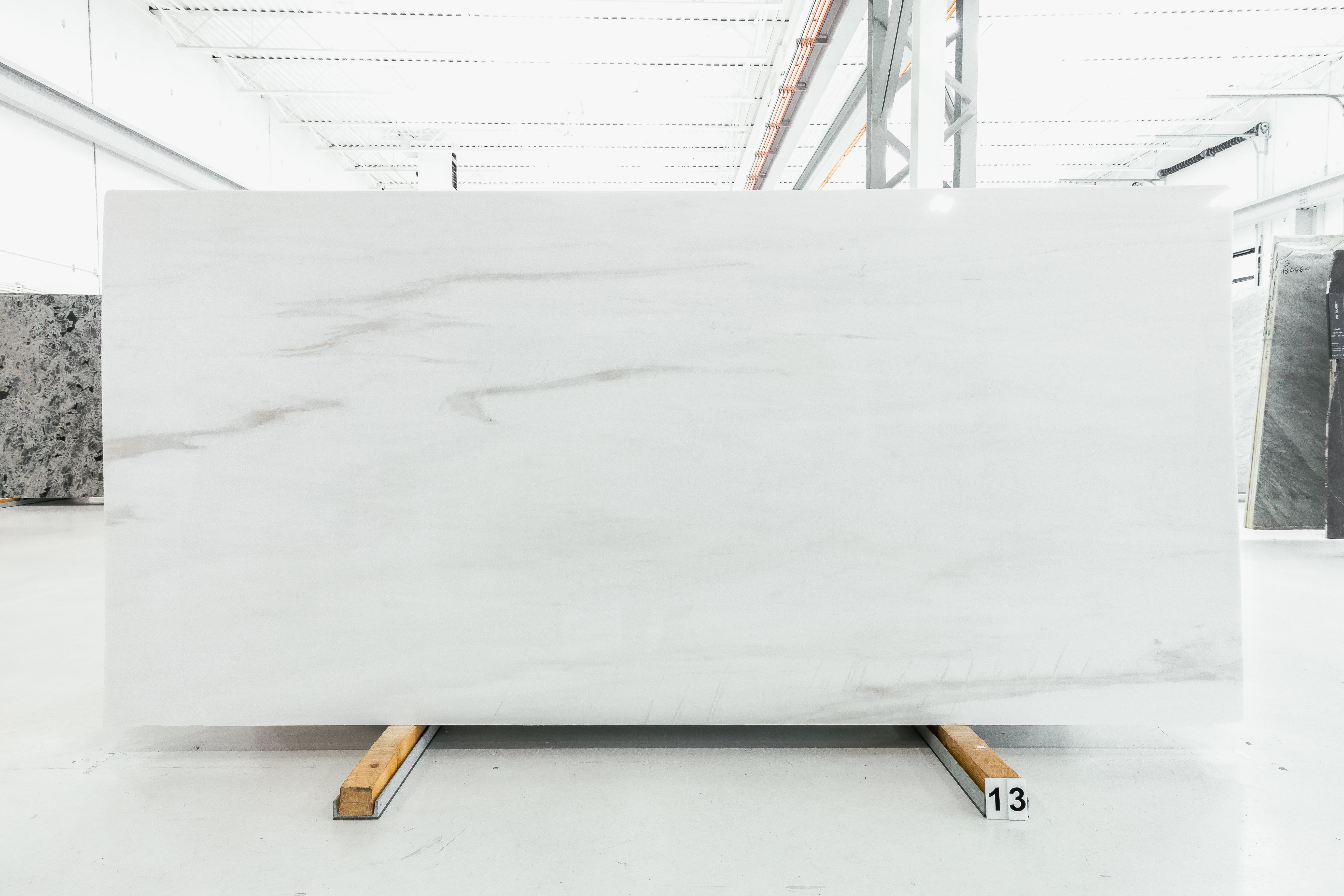 WHITE CLOUD 2CM MARBLE