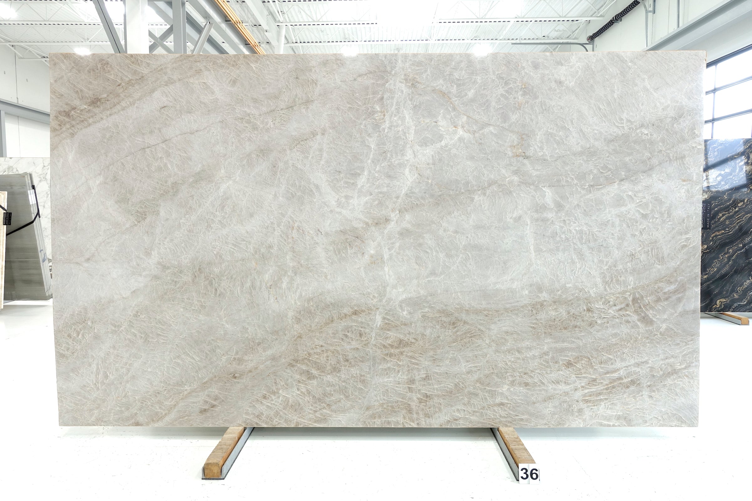 MONTEBELLO QUARTZITE 2CM Block #335