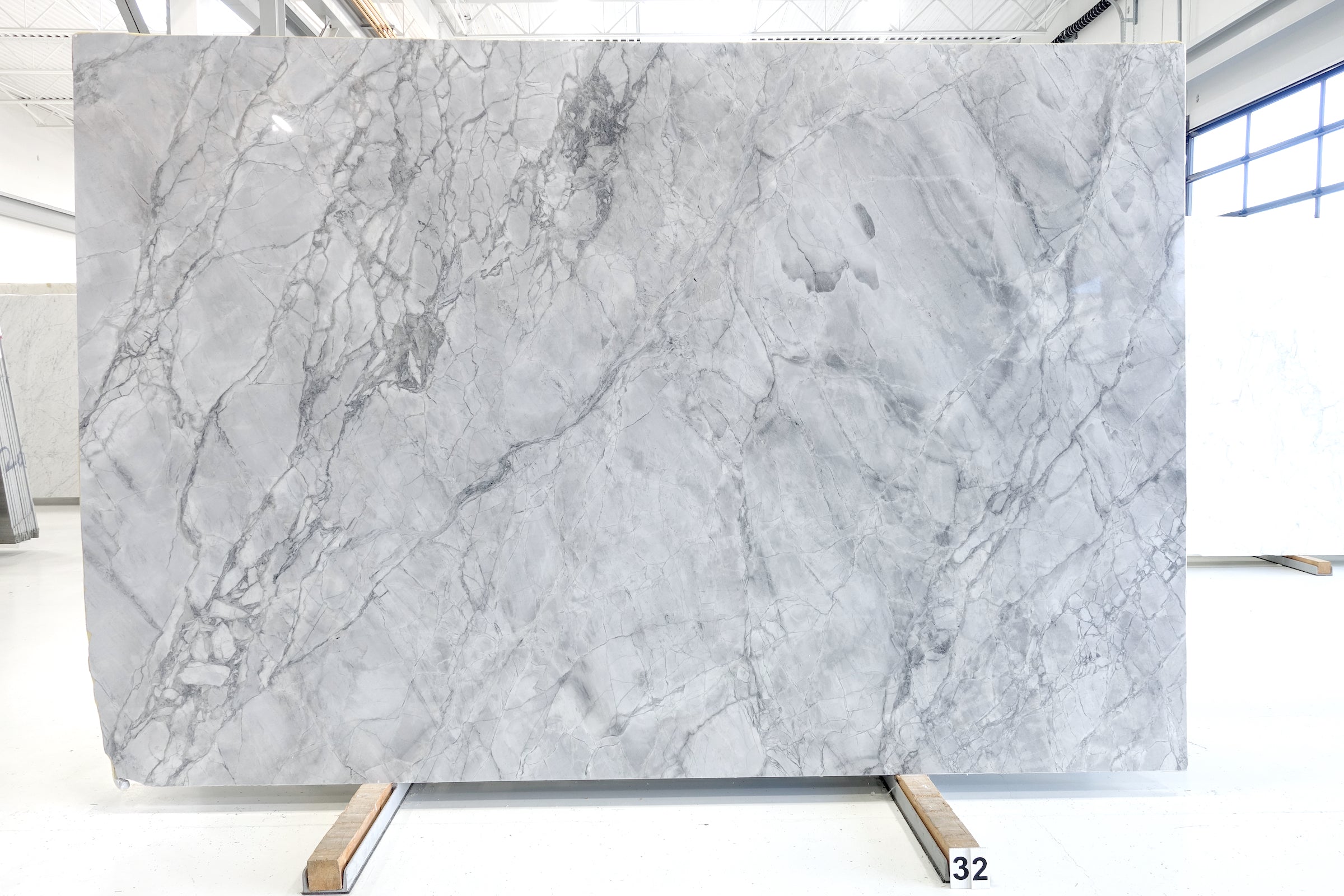 MARMORI NUVOLATO 2CM