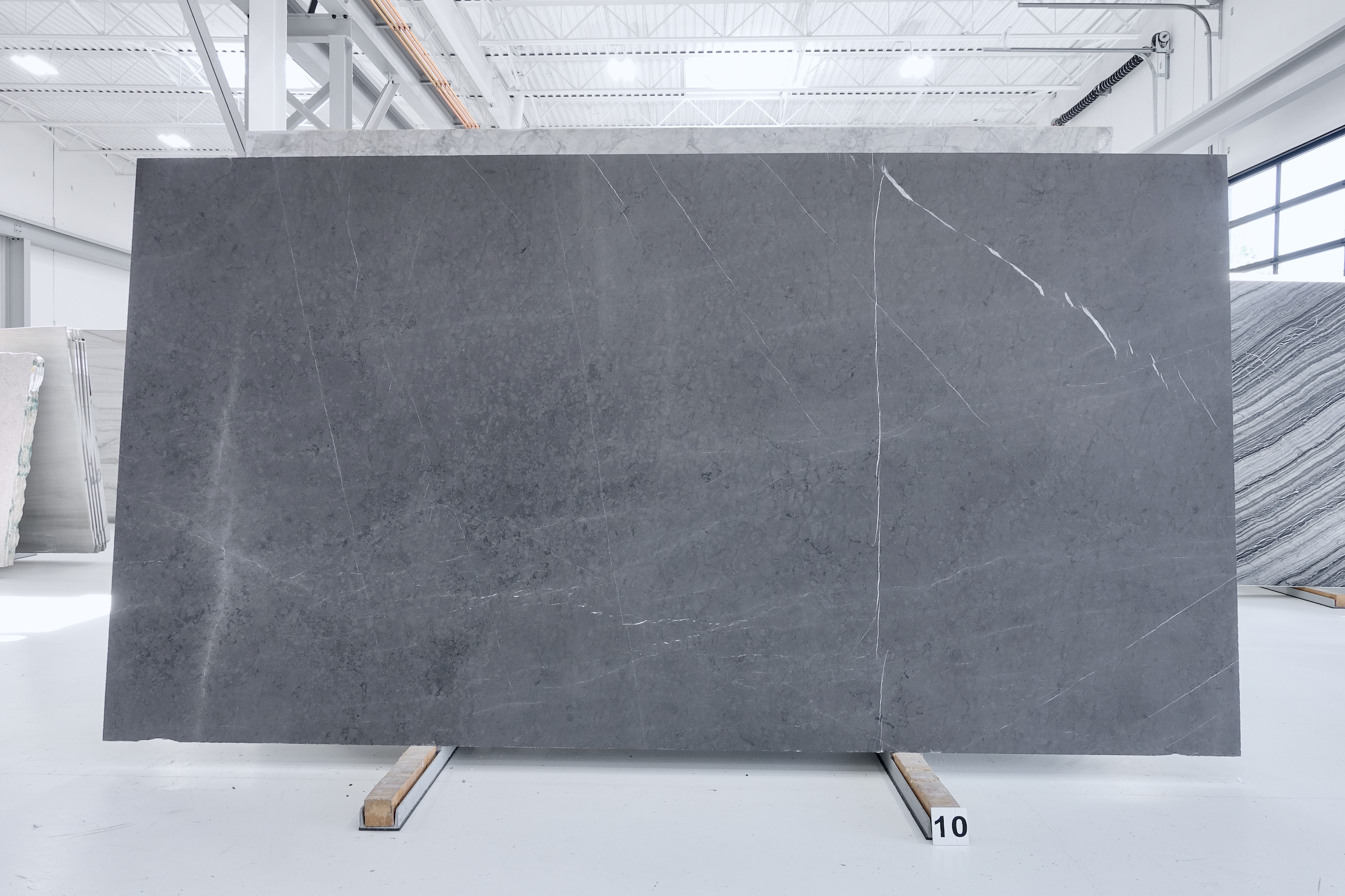 PIETRA GREY 2CM MARBLE HONED