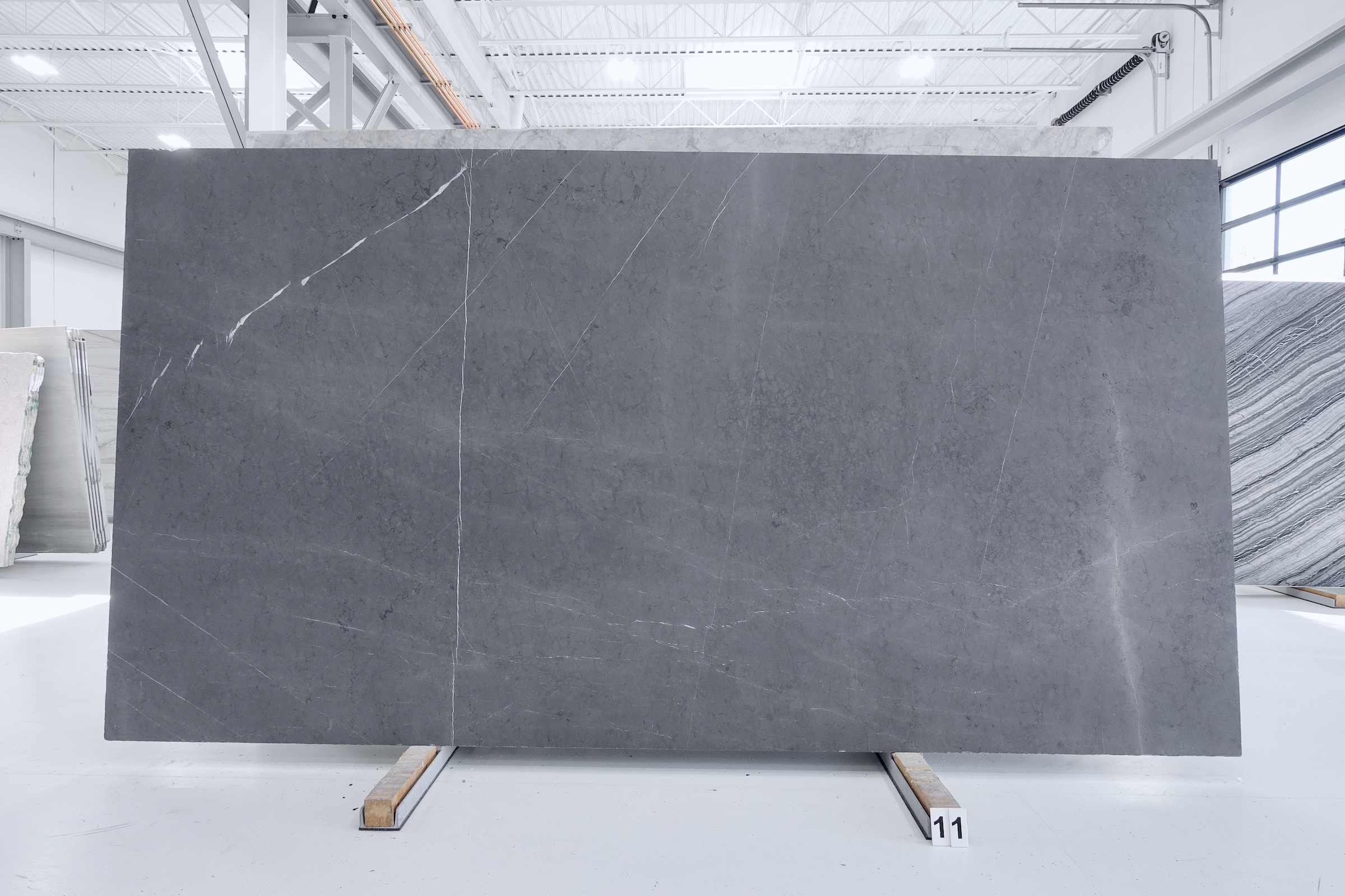 PIETRA GREY 2CM MARBLE HONED