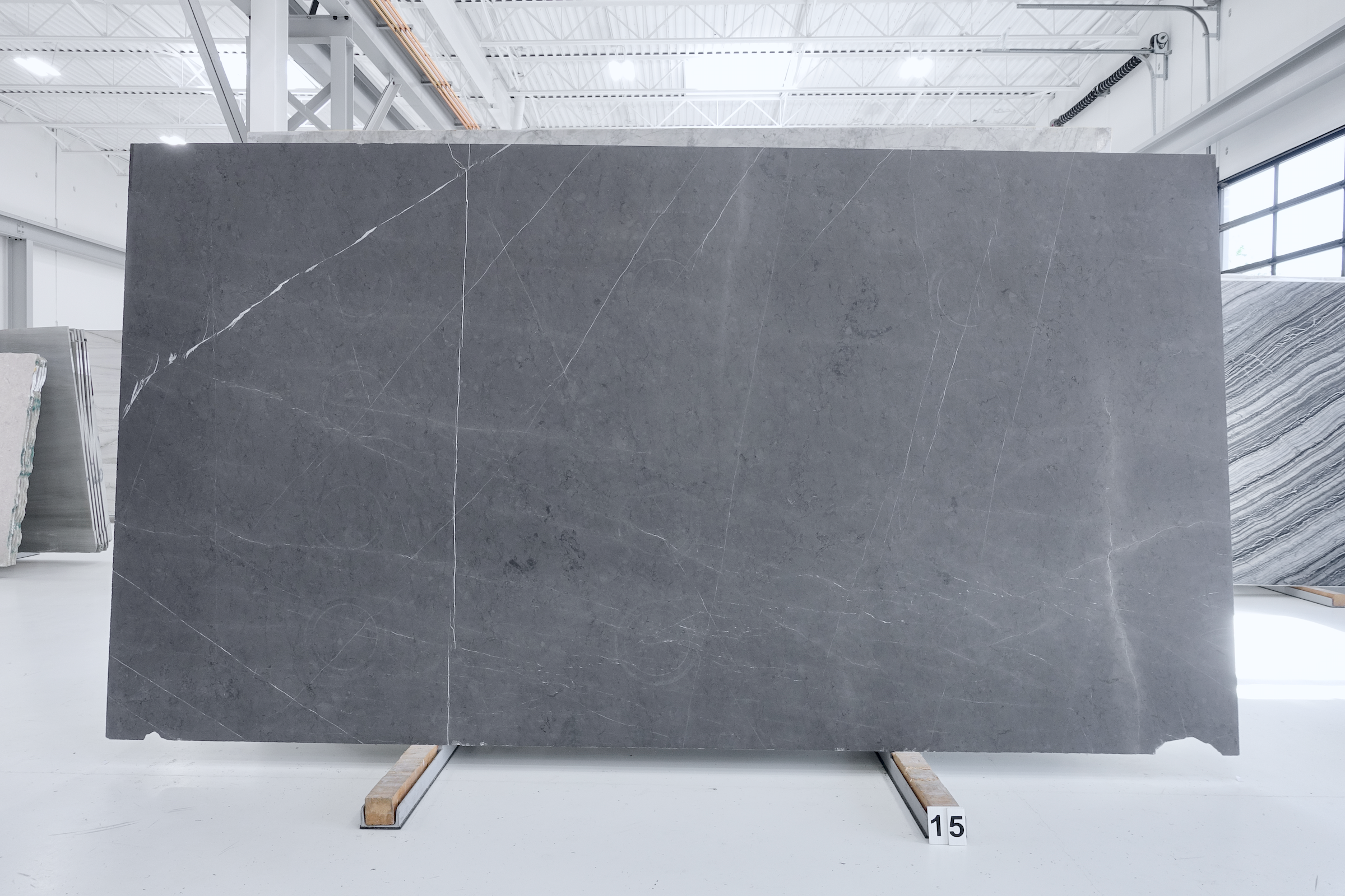 PIETRA GREY 2CM MARBLE HONED