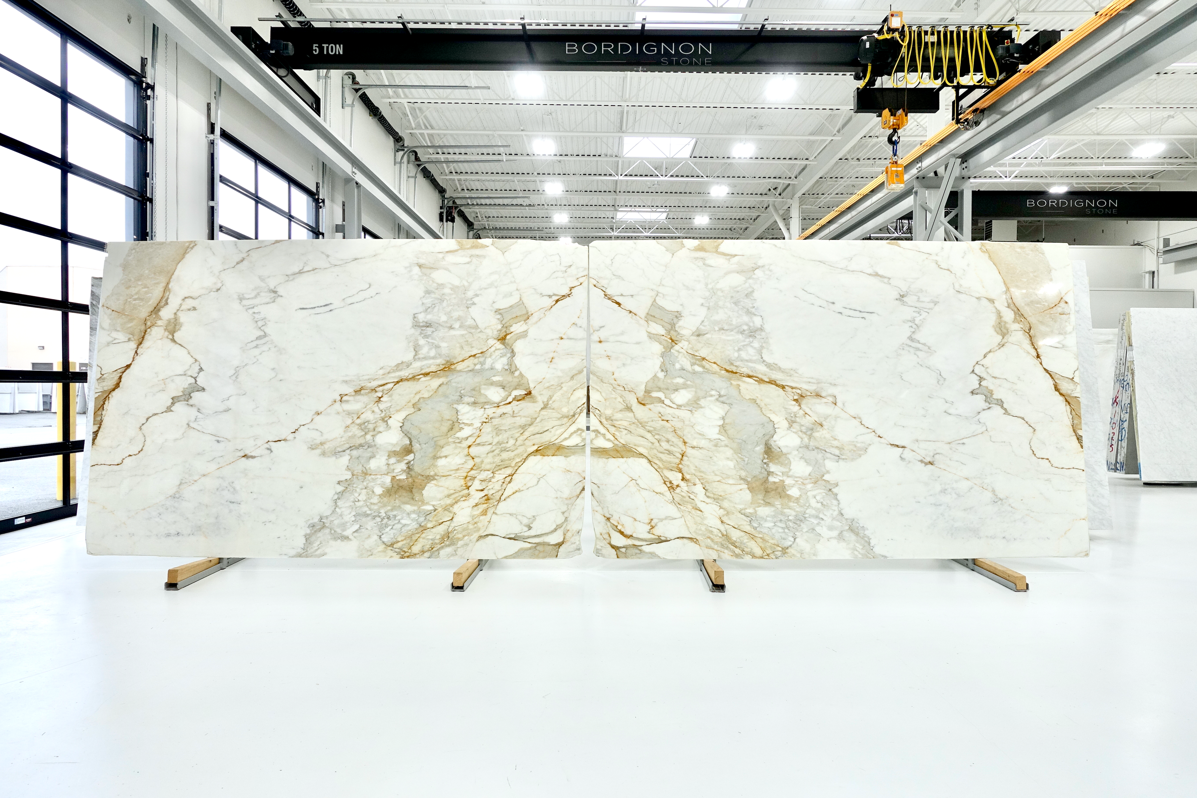 CALACATTA VECCHIA GOLD 2CM MARBLE