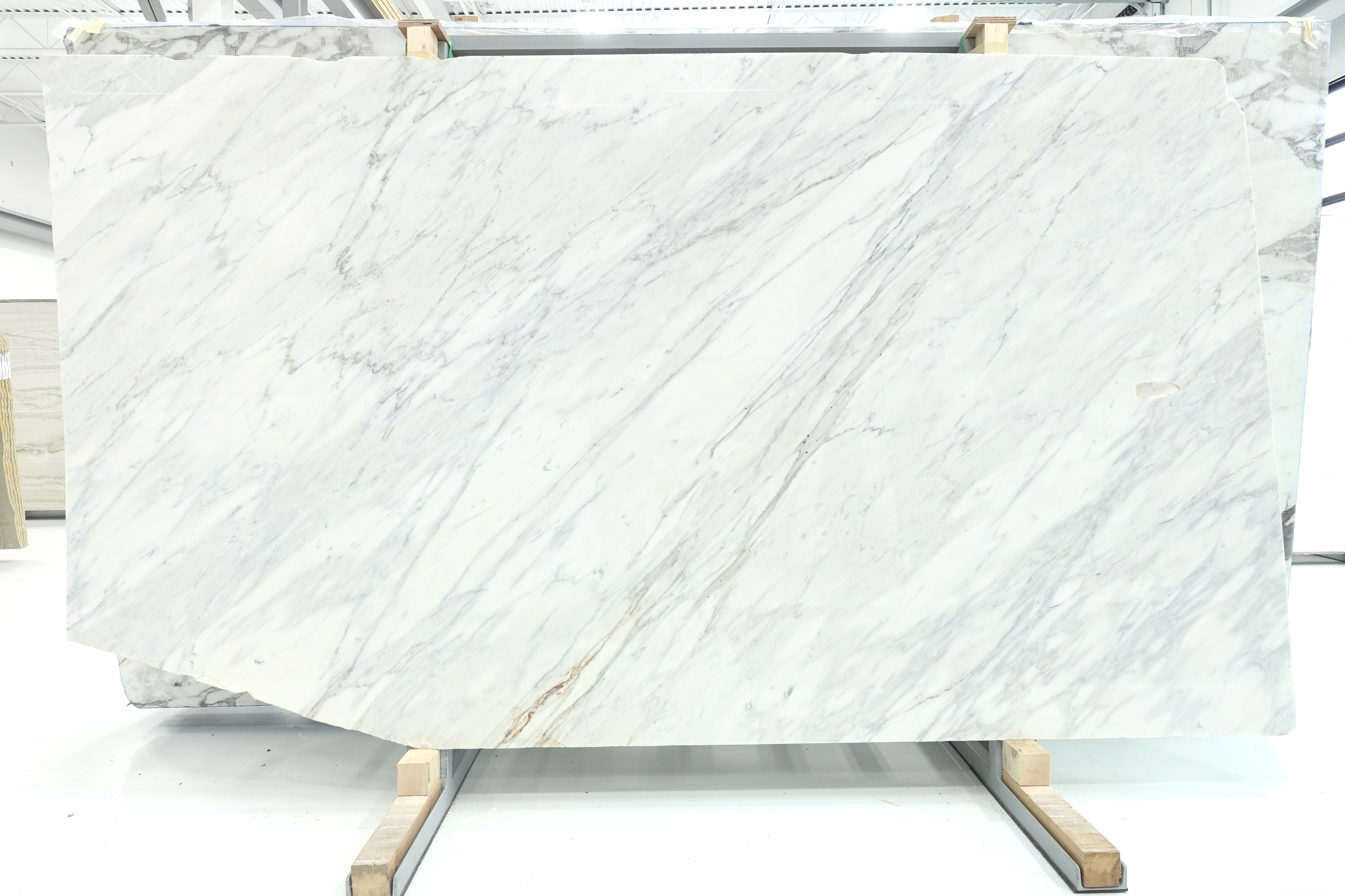 CALACATTA CREMO 2CM MARBLE