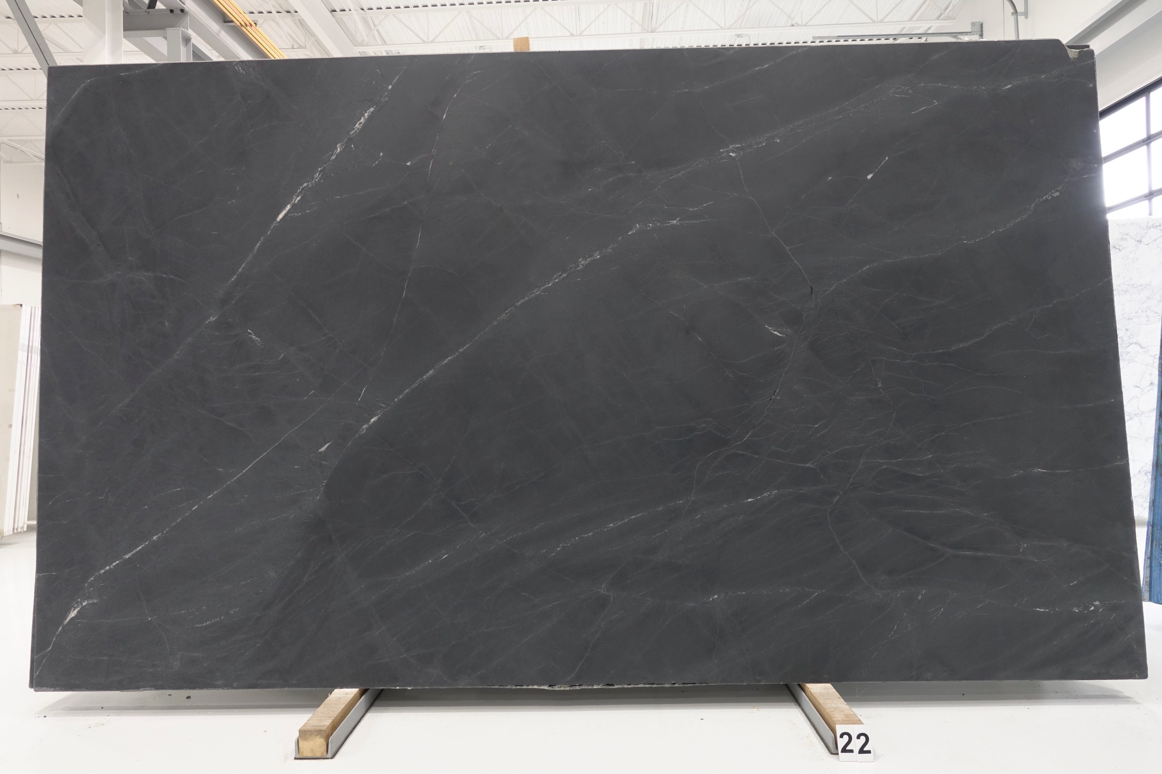 INFINITY NERO 2CM QUARZITE | BLOCCO #41621