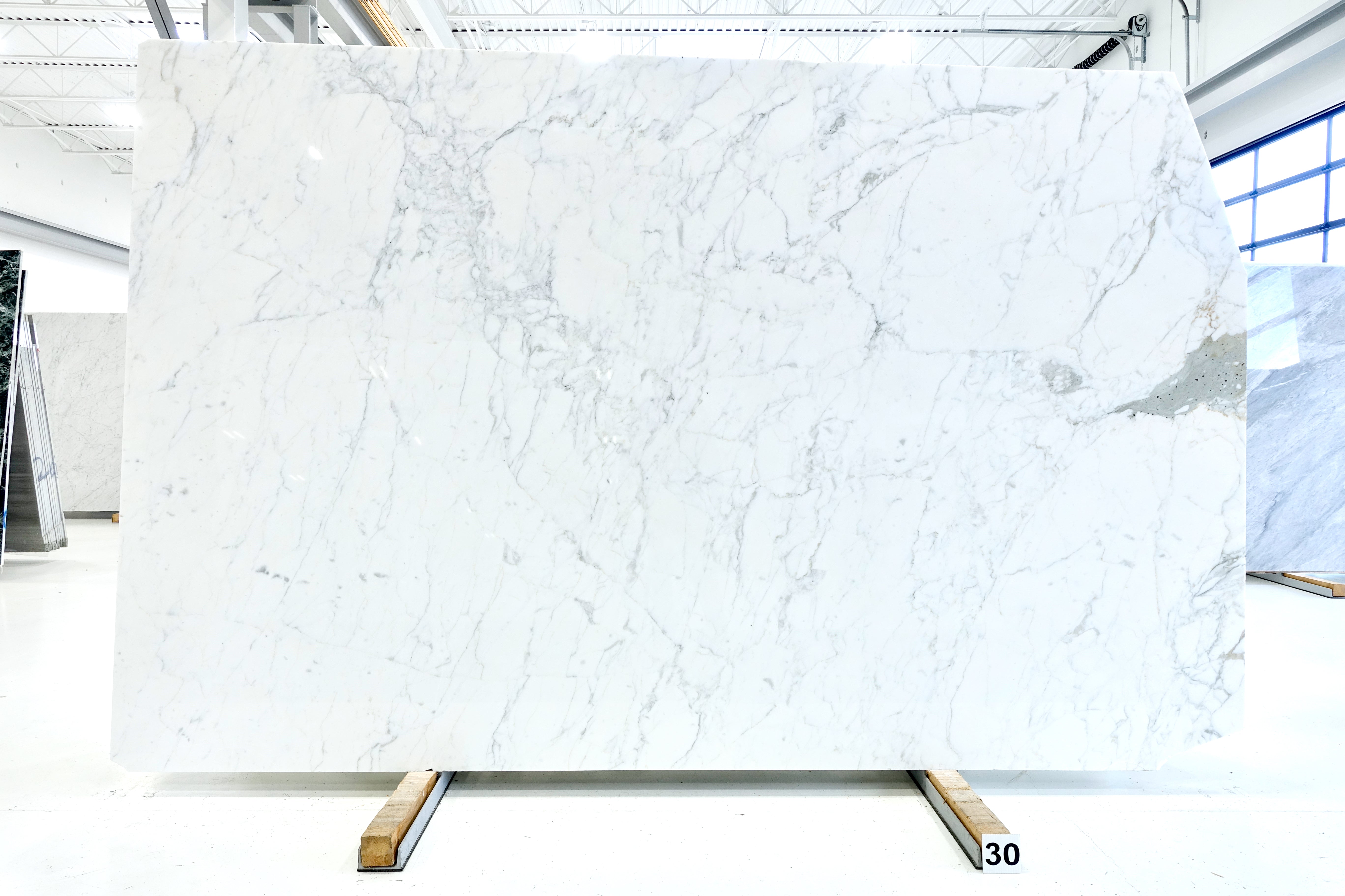 CALACATTA MIELE 2CM MARBLE