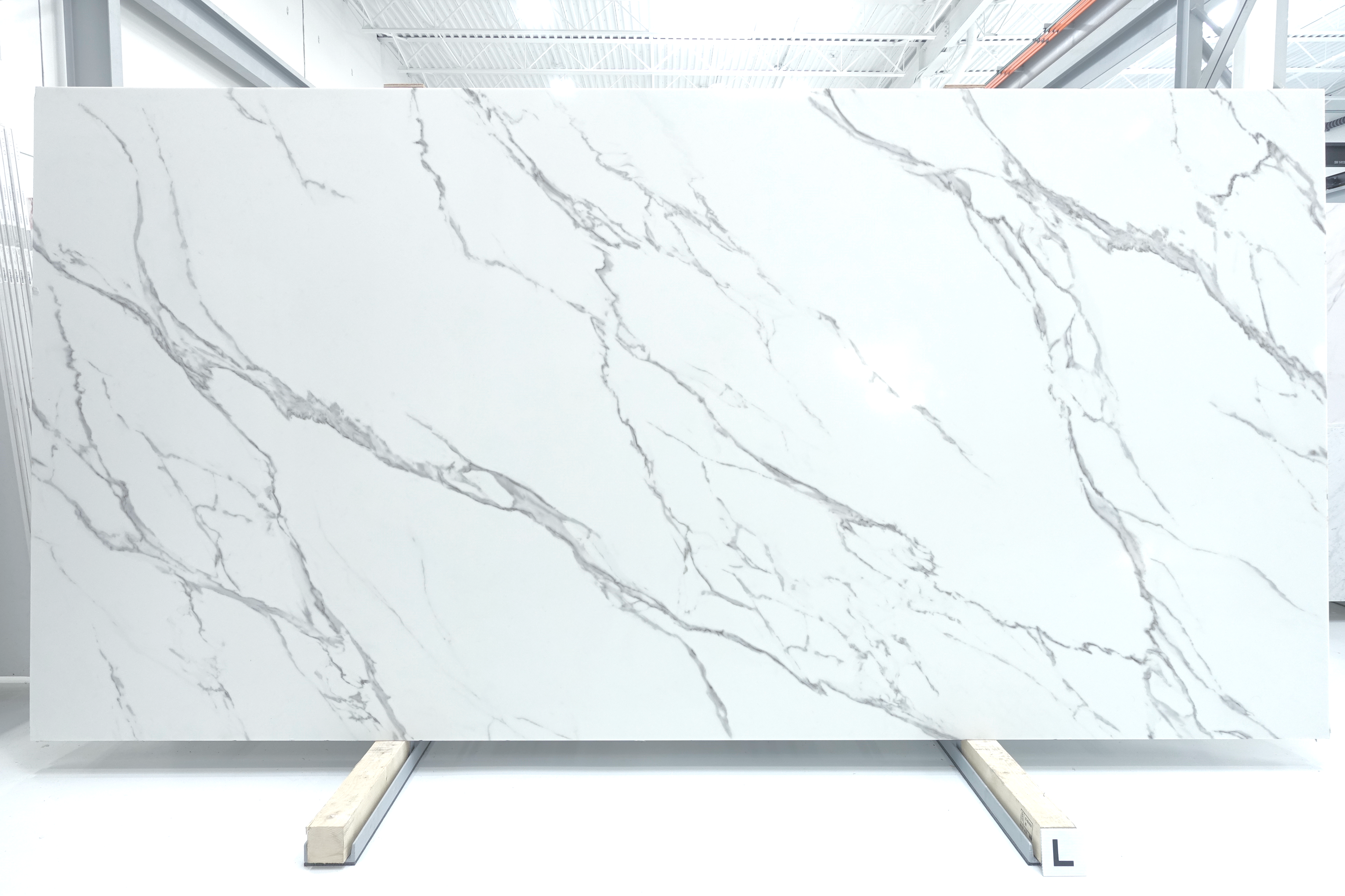 LIDO QUARTZ CALACATTA CLASSICO LQ149